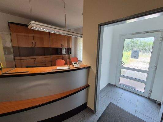 EG Praxis: Eingangsbereich und Anmeldung