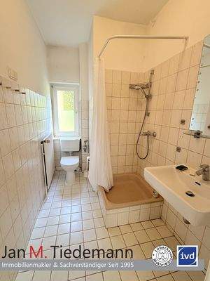 Whg. Nr. 24 EG links Tageslichtduschbad