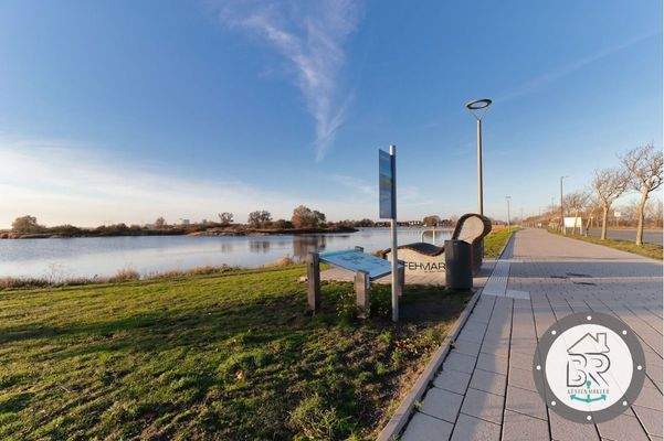 Nur wenige Gehminuten bis zum Wasser – maritimes Lebensgefühl inklusive