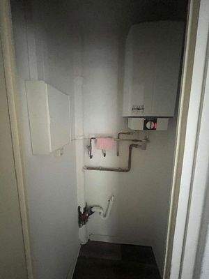 Abstellkammer mit WM-Anschluss.jpg