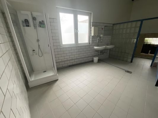 Sozialraum mit Dusche 
