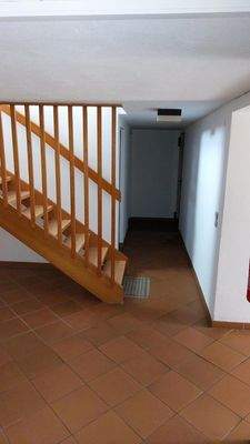 Treppe/Seitenansicht/Keller