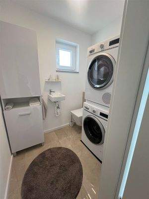 Waschküche mit Gäste-WC