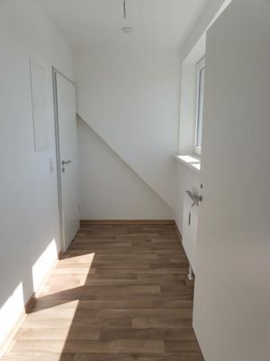 Flur Dachgeschosswohnung (links)