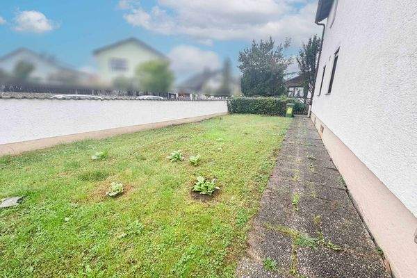 Garten vorderer Bereich