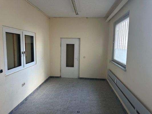 Büro/Lagerfläche