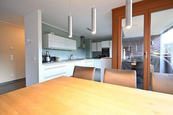 Kuechen-Essbereich (1)