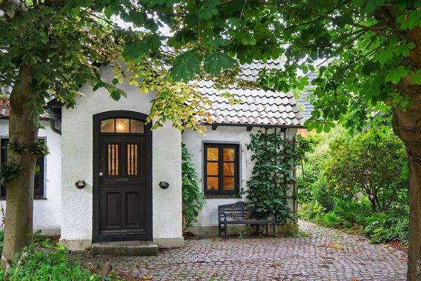 Architektenhaus in Feldrandlage