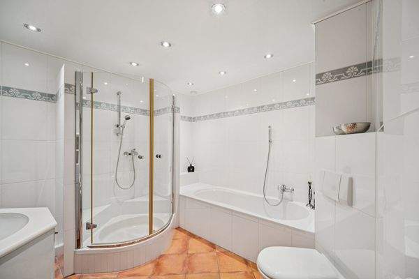 Vollbad im Obergeschoss