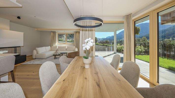 KITZIMMO-Luxuriöse Gartenwohnung mit eigenem Wellnessbereich - Immobilien Brixen.