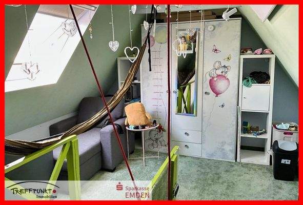 Zimmer im Dachgeschoss, Ansicht 2