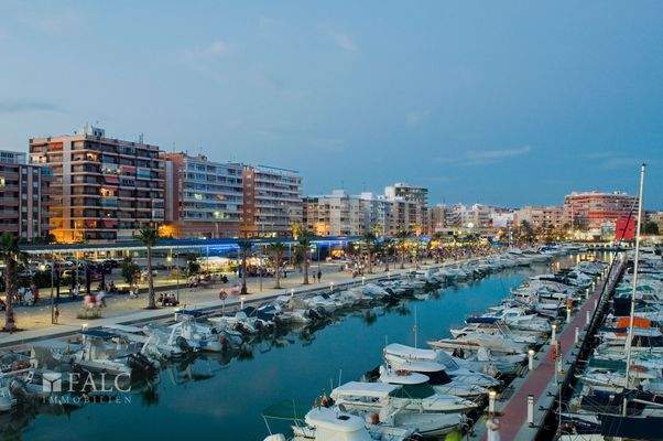 C8_Iconic_Gran Alacant_Club Nautico Santa Pola