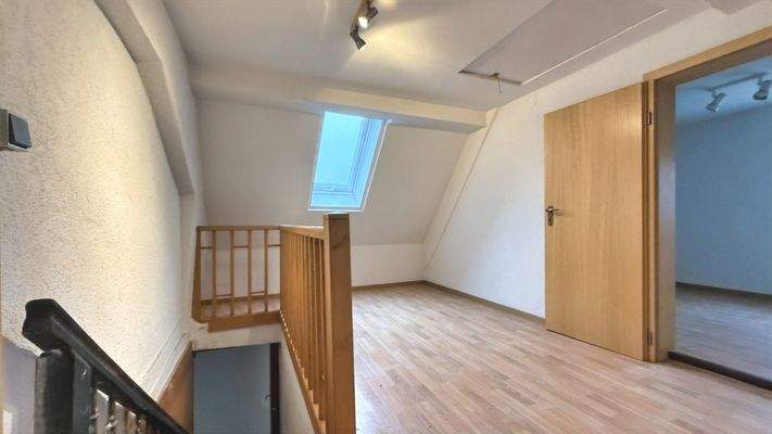 Zimmer 2 / Galerie DG