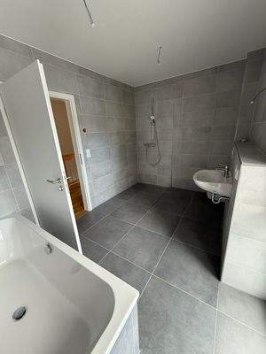 Masterbad mit Tageslicht.jpg