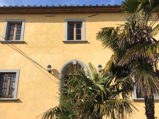 Lamporecchio_Fassade_Haupthaus