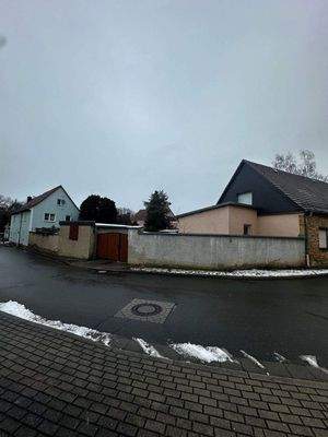 Seitenansicht mit Toreinfahrt.jpeg