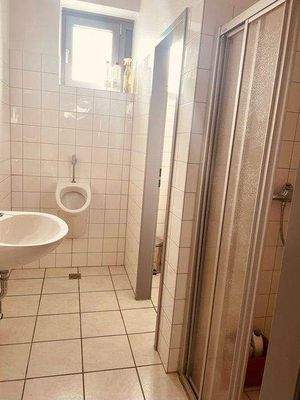 Sanitär Herren.jpeg