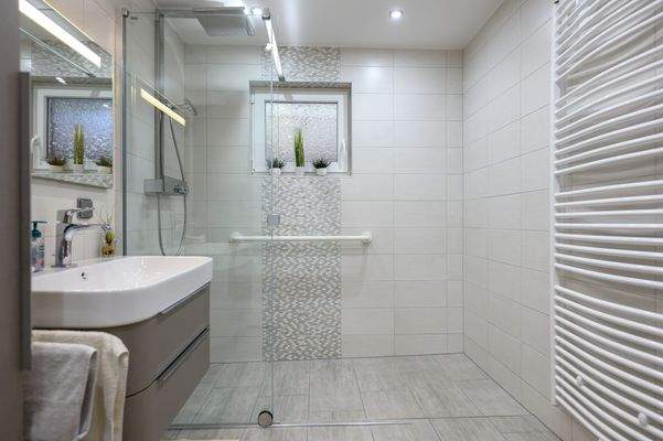 Gebäude 1_EG_Badezimmer