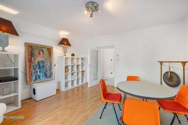 WOHNZIMMER mit ESSPLATZ