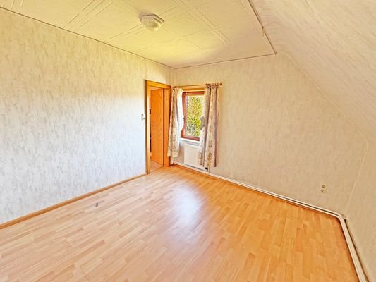 Schlafzimmer DG