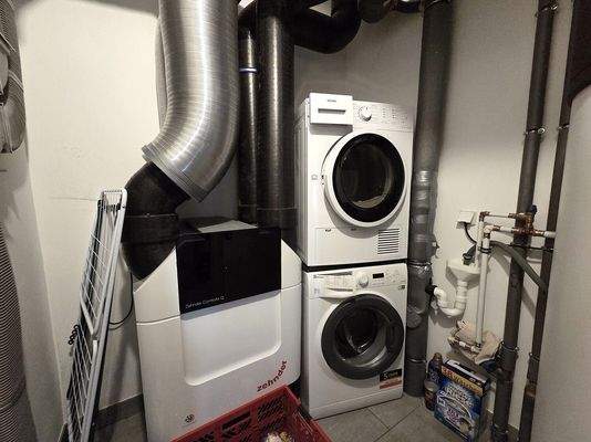 Wohnraumbelüftung - Haus links