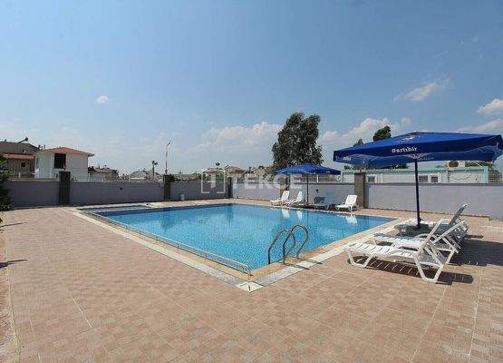 Flat with a Shared Pool Near Golf Courses in Kadriye Antalya
