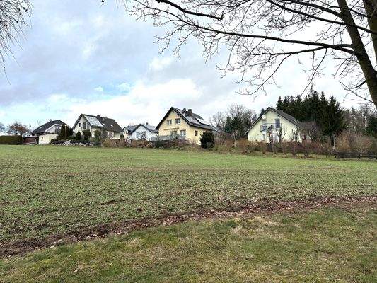 3505 A - Grundstücksansicht von Süden