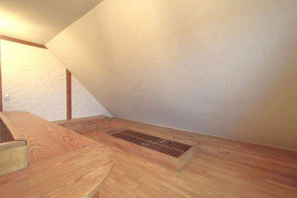 2.OG: Bettkasten   DSC.JPG