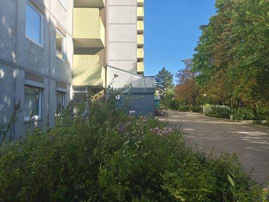 9037KC-25 gepflegte Wohnanlage