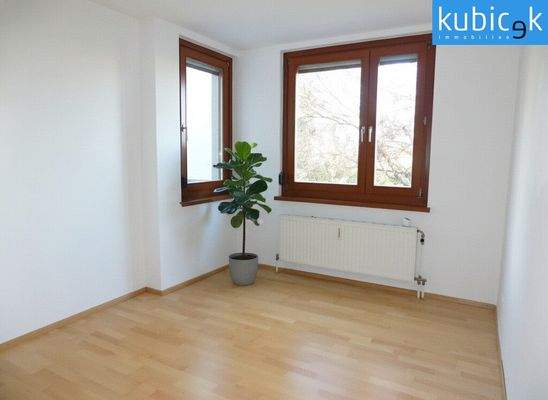 Arbeits-/Kinderzimmer