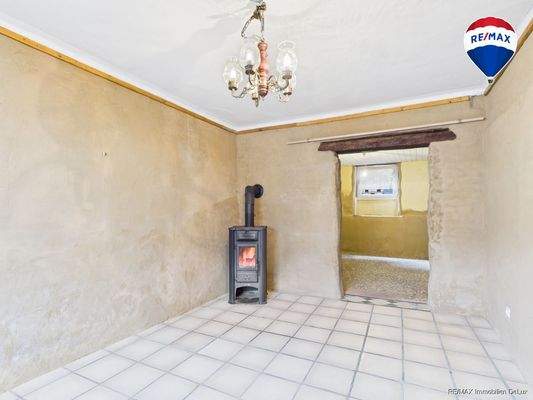 RE/MAX Immobilien DeLux Einfamilienhaus Mettlach-Dreisbach Zimmer