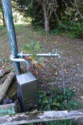 Brunnenwasser aus dem Wasserhahn