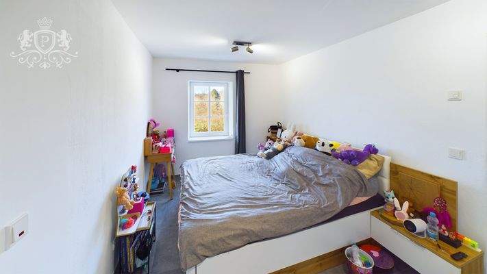 CAM01984G0-PR0442-STILL005