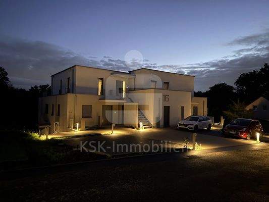 Hausansicht am Abend