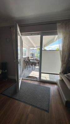 H re Zutritt zur Terrasse.JPEG