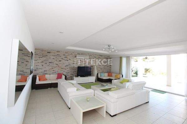 Triplex Villa with a Private Pool in Antalya