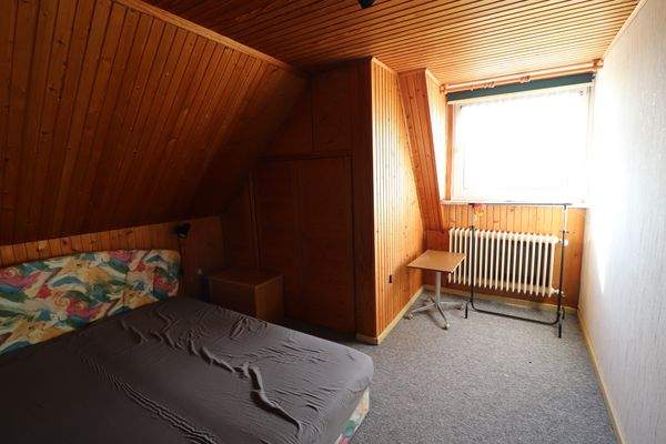 Schlafzimmer 2 DG