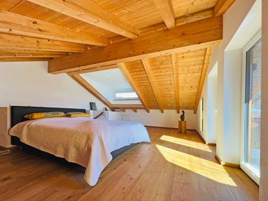 offenes Schlafzimmer mit Gaube