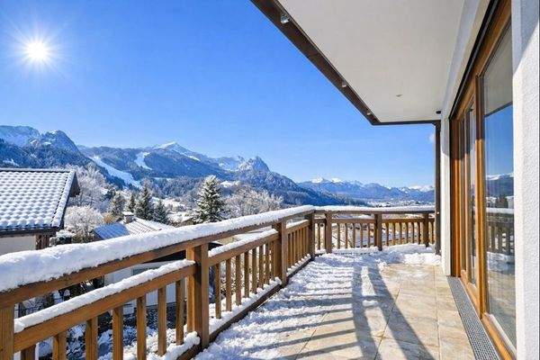 Südbalkon mit fantastischem Bergblick