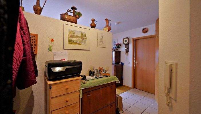 Gepflegte Diele mit Fliesen!