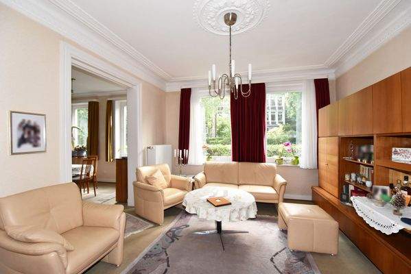 verbunden mit dem Wohnzimmer 