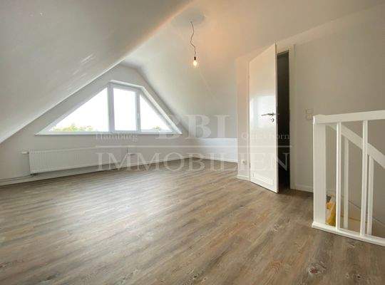 Dachstudio mit Abstellraum