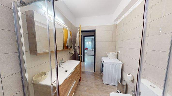 Badezimmer mit Waschmaschinenanschluss