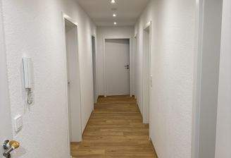 Flur mit Einbauspots