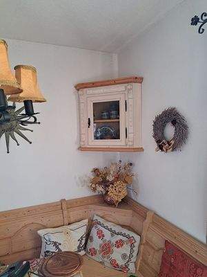 8 Wohnzimmer Sitzbereich.jpg