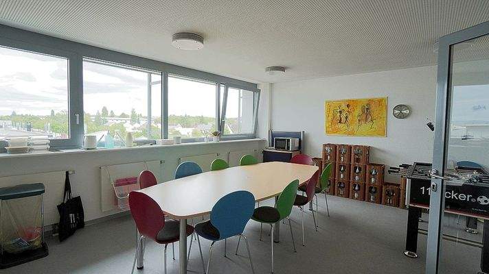 Personalraum mit Küche