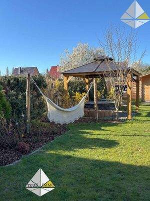 Pool mit Überdachung