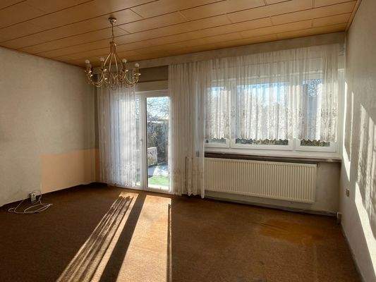 012-Wohnzimmer mit Terrasse.jpg