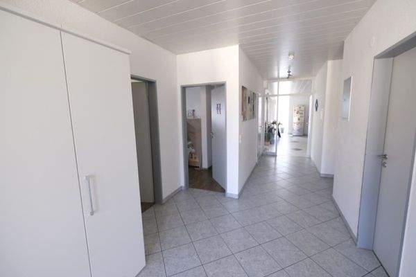 Großzügiger Flur mit viel Platz