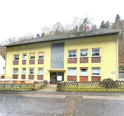 Haus mit 6 Wohneinheiten